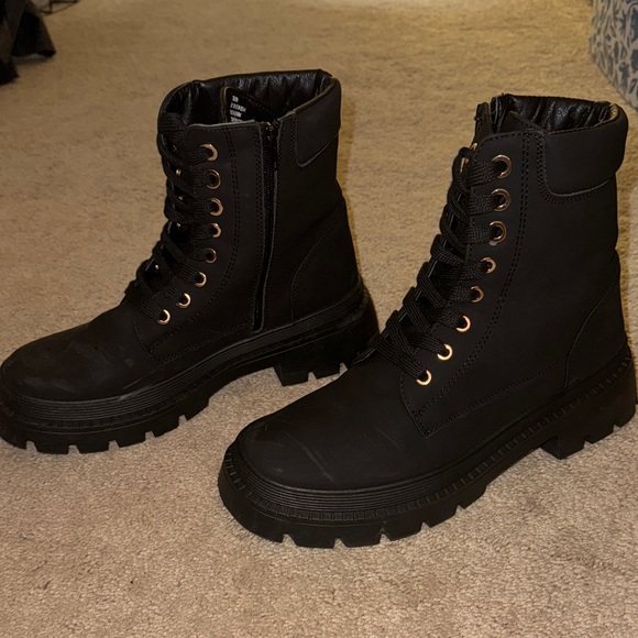 JustFab Black Combat & Moto Boots - Picture 1 of 2